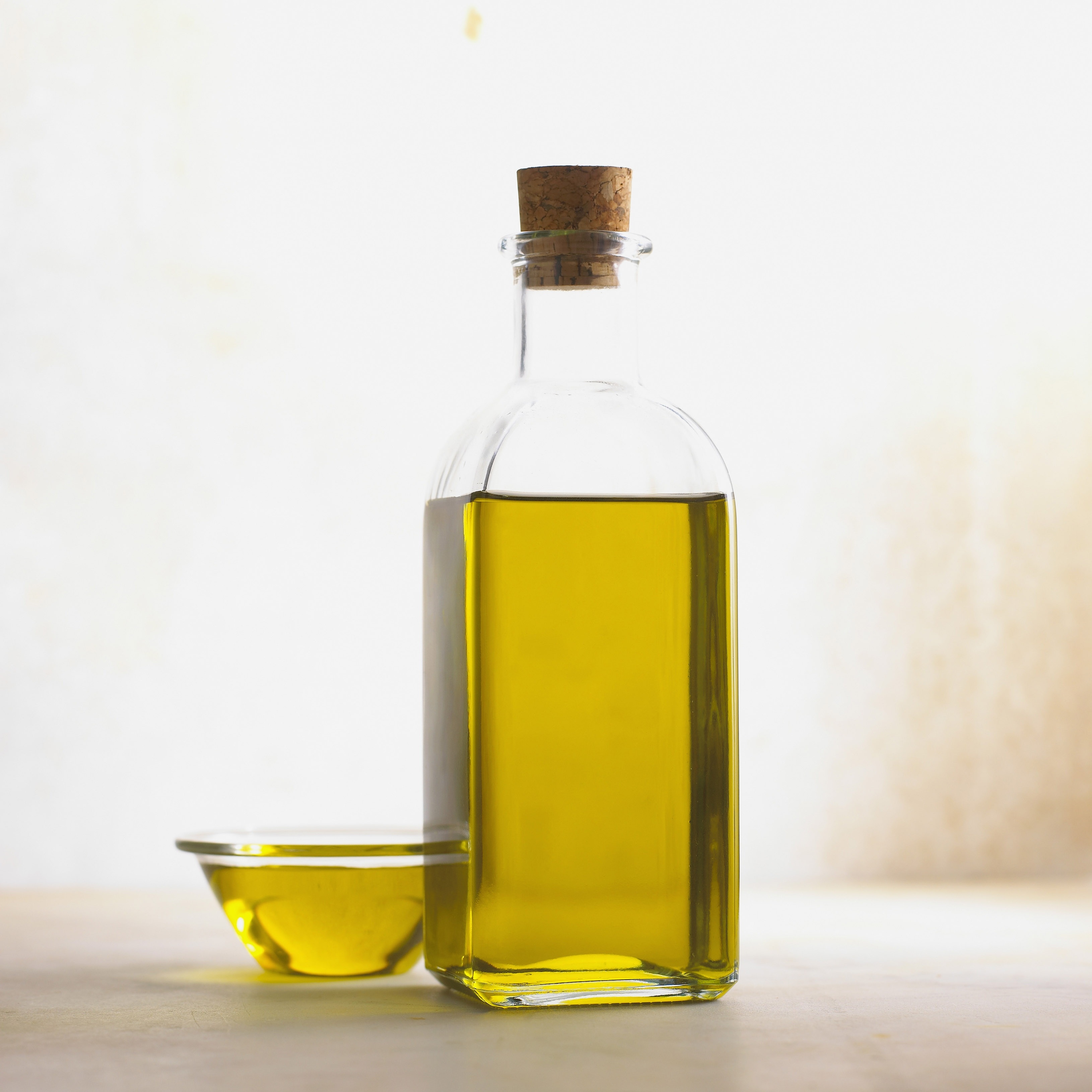 Castor oil benefits for split ends