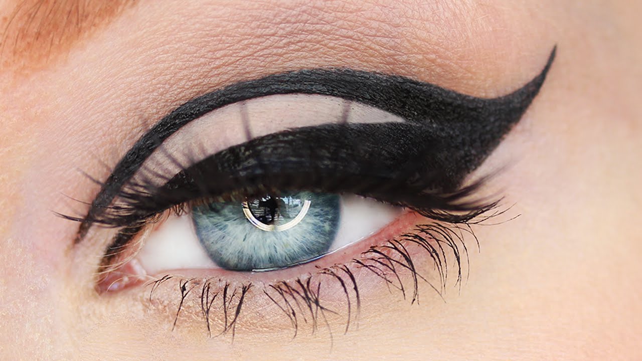 graphic eyeliner - 10 Eyeliner Styles for Beginners - Step By Step Tutorial with Images
