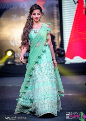 FB IMG 1538399614741 299x420 - Glam Pro Beauty & Wellness Awards 2018 - Celebrity Presenter Actress Kriti Kharbanda and TV Superstar Manish Goel