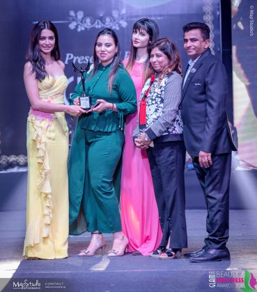 Jazmy Best Salon Makeup destination North Delhi 369x420 - Glam Pro Beauty & Wellness Awards 2018 - Celebrity Presenter Actress Kriti Kharbanda and TV Superstar Manish Goel