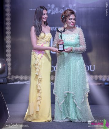 Neelam Tanwar Best Makeup personality 356x420 - Glam Pro Beauty & Wellness Awards 2018 - Celebrity Presenter Actress Kriti Kharbanda and TV Superstar Manish Goel