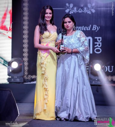Priya Best Makeup artist Mainpuri 380x420 - Glam Pro Beauty & Wellness Awards 2018 - Celebrity Presenter Actress Kriti Kharbanda and TV Superstar Manish Goel